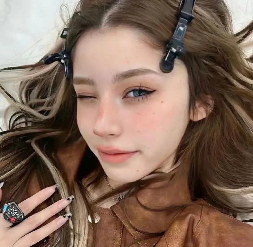空罐少女